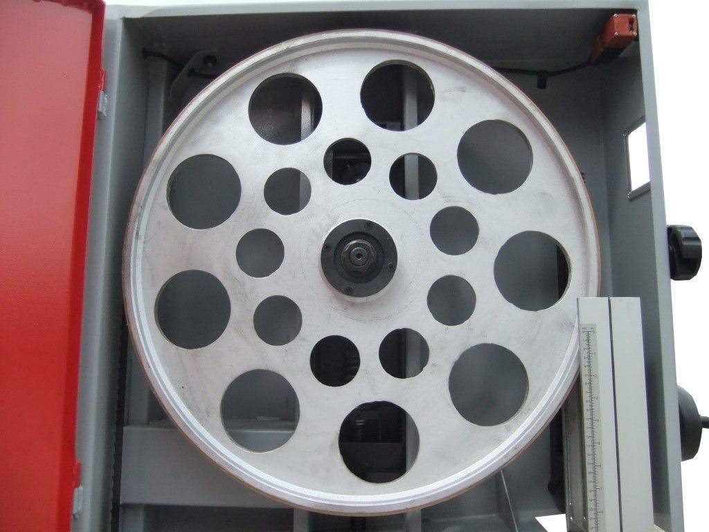 Fierastrau panglica BS 600