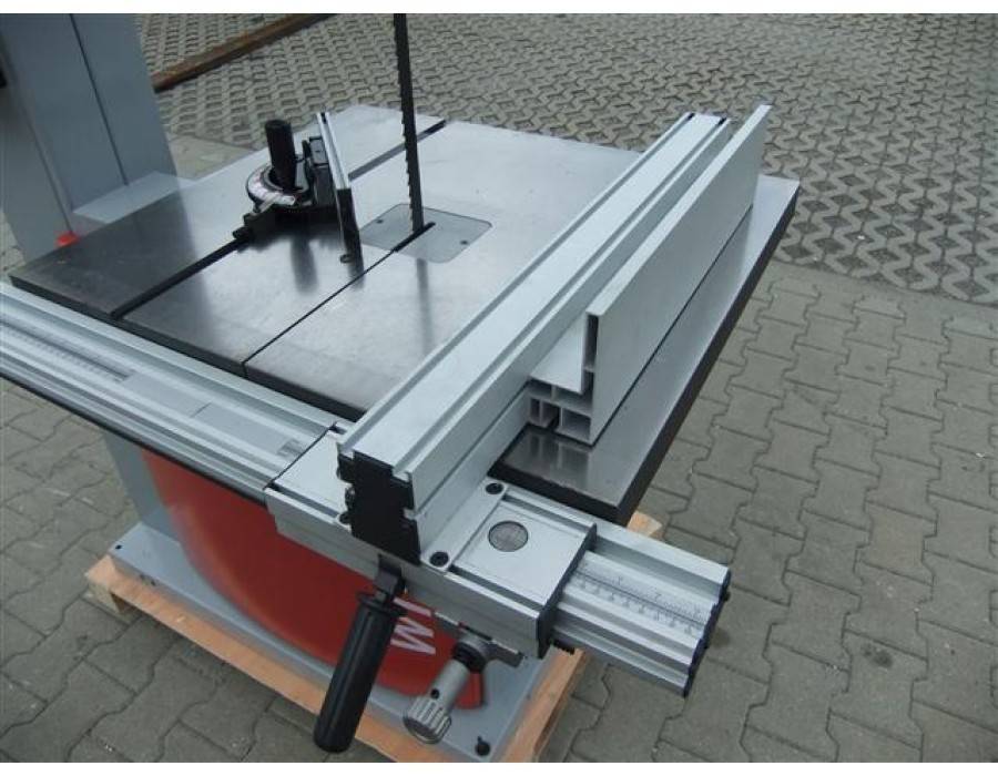 Fierastrau panglica BS 800